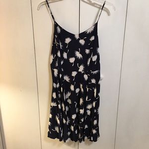🌿 Old Navy Dandelion Sundress